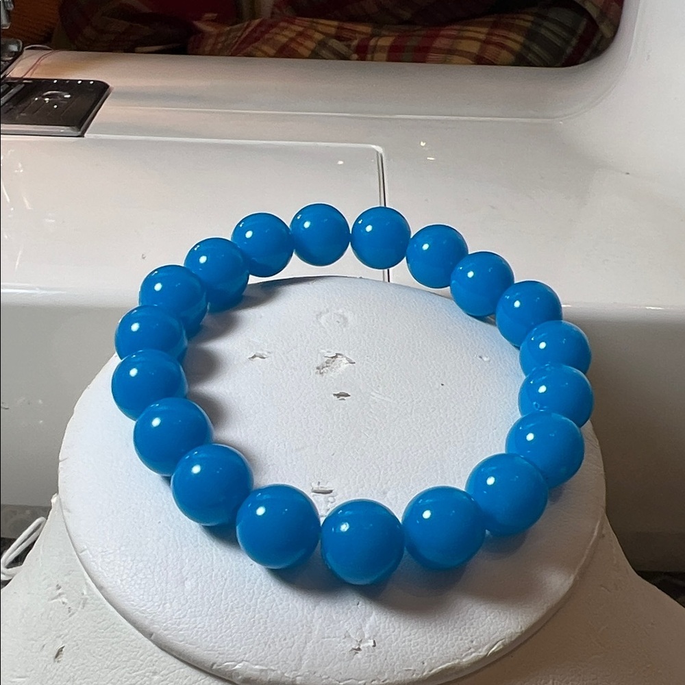 Vibrant Blue Beaded Bracelet